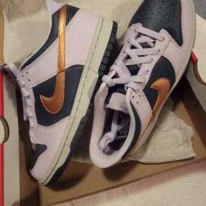 New Never Worn Nike Sneakers